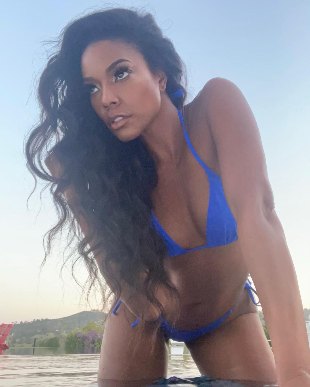 Gabrielle Union Shows Off Her COMPLETELY NATURAL 49 Yr Old Bikini Body - AMAZING!! picture