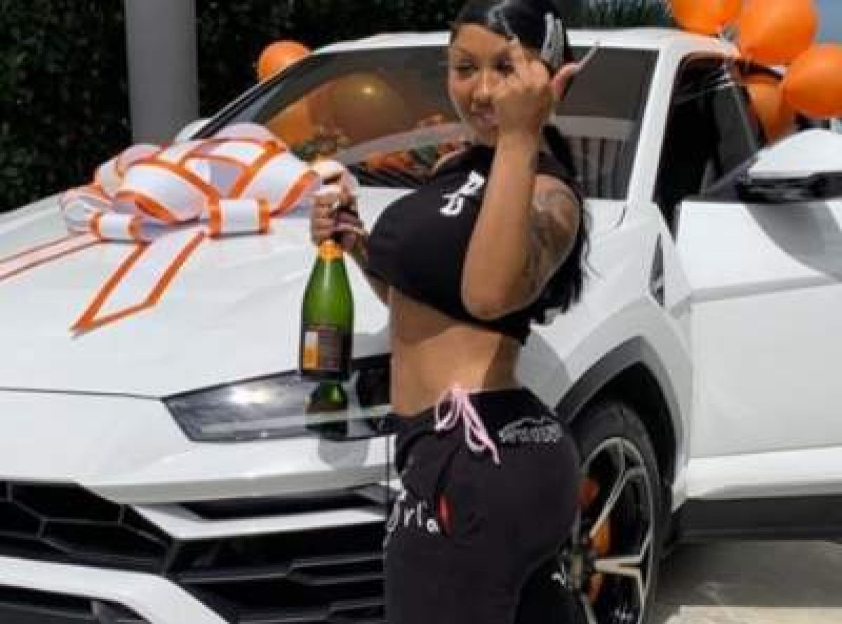 Lamborghini That Moneybagg Yo 'Bought' Ari Fletcher For Birthday . . . Is Getting REPOSSESSED!! (Details) - Media Take Out