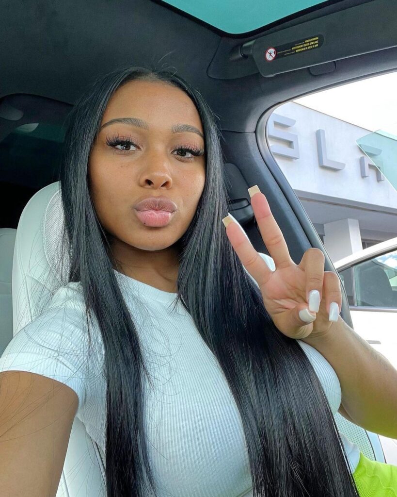 IG Influencer Jayda Cheaves Accused Of Getting Plastic Surgery ... And ...